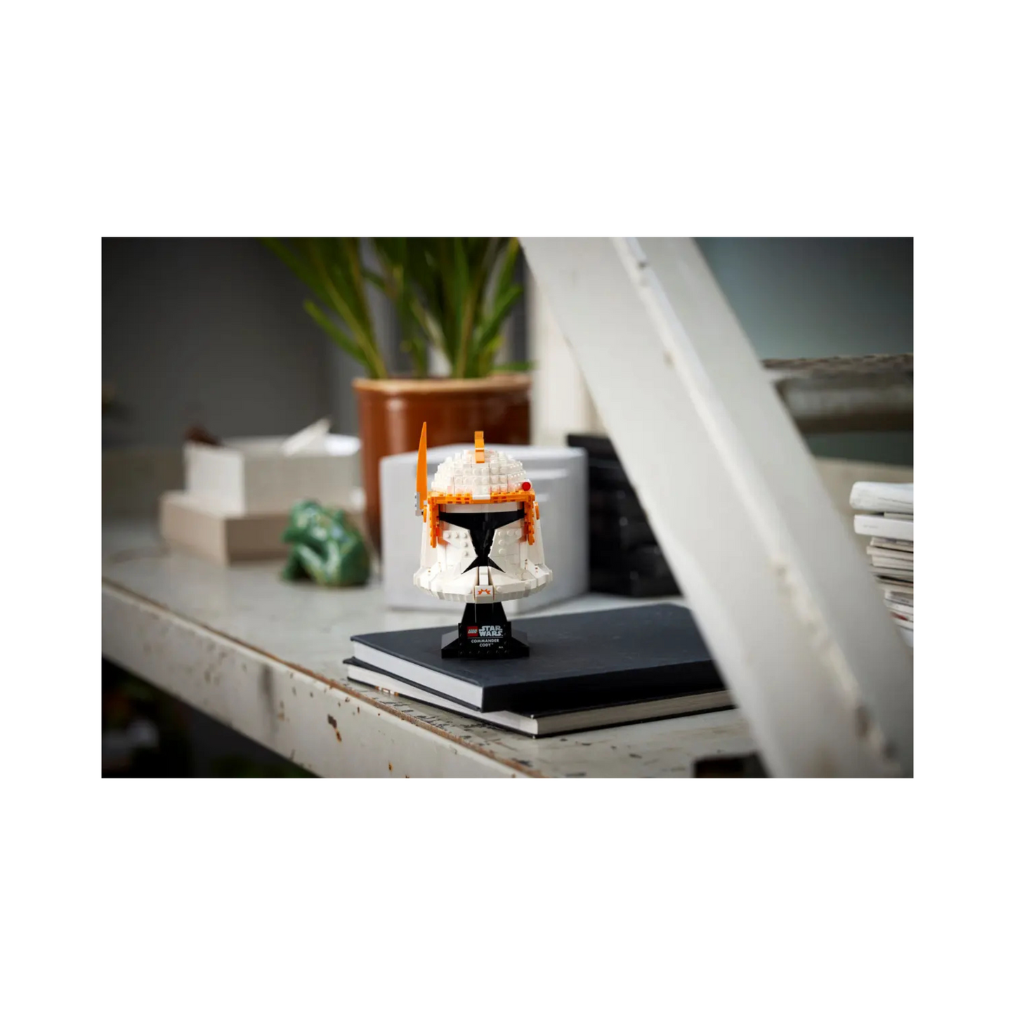 LEGO® Star Wars™ Clone Commander Cody™ Helmet | 75350