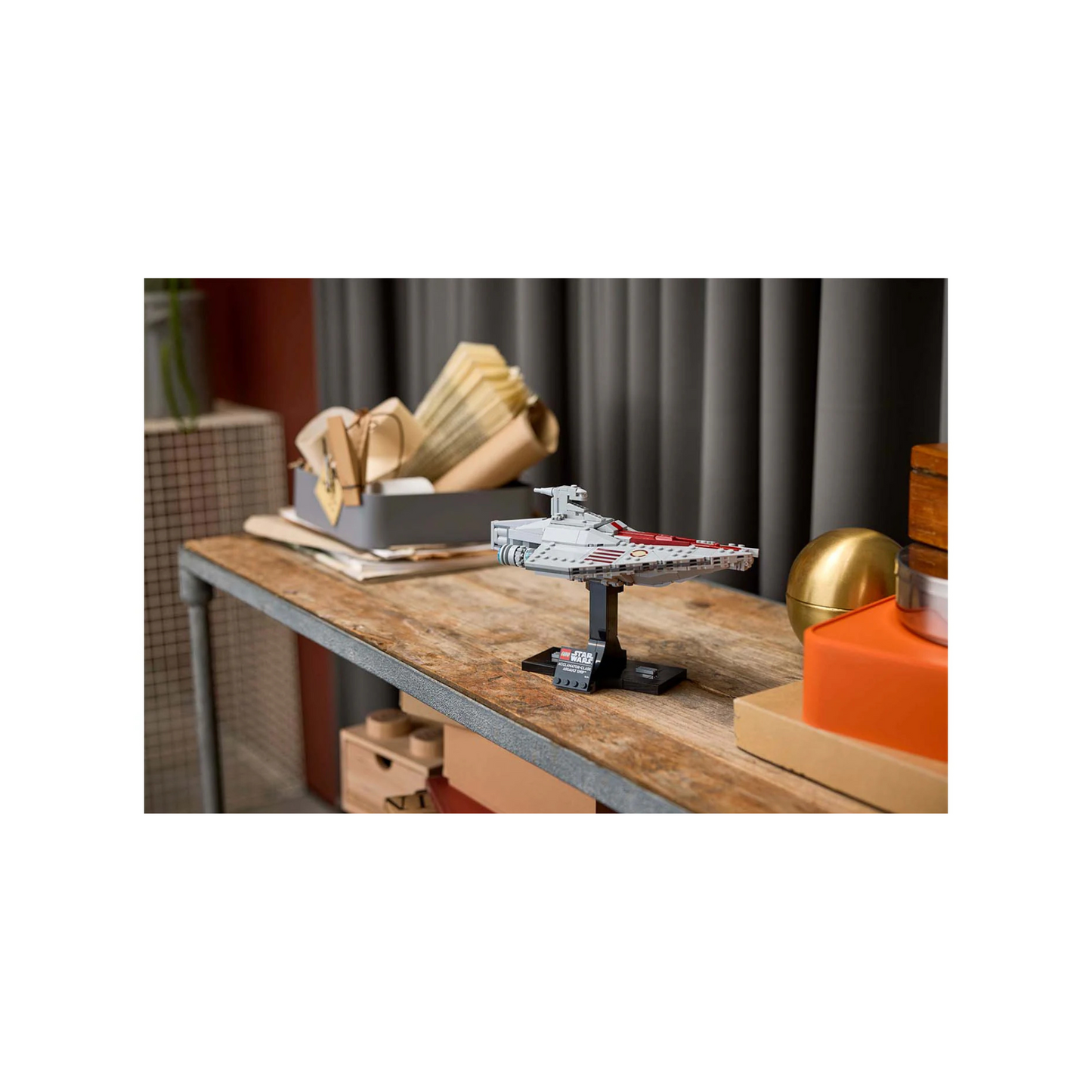 LEGO® Star Wars™ Acclamator-Class Assault Ship™ | 75404