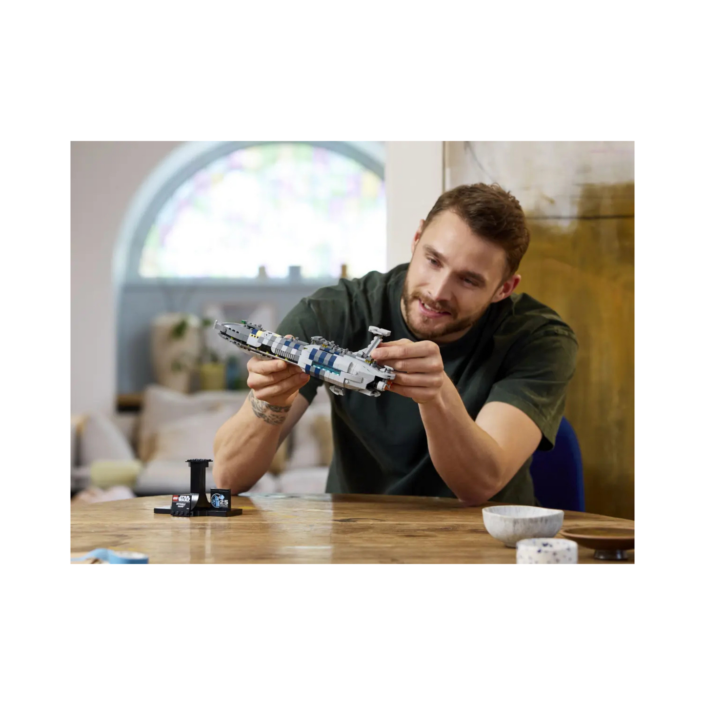 LEGO® Star Wars™ Invisible Hand™ | 75377